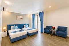 Connecting Room