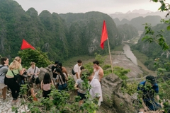 Tour Ninh Bình 1 ngày - Hoa Lư - Tràng An - Hang Múa