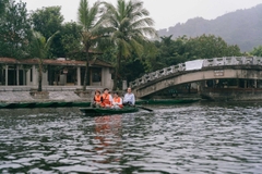 Tour Ninh Bình 1 ngày - Hoa Lư - Tam Cốc - Hang Múa
