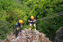 Đu dây mạo hiểm và khám phá Hồ Hang Vẹm - Cát Bà | Tour nửa ngày