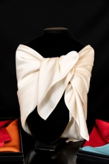 Khăn quàng cổ màu trơn không họa tiết