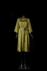 Váy lụa trơn không họa tiết