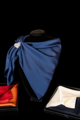 Khăn quàng cổ màu trơn không họa tiết