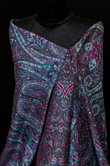 Khăn choàng thủ công họa tiết dân tộc