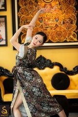 Kimono lụa hoạ tiết Logo Luxurysilk