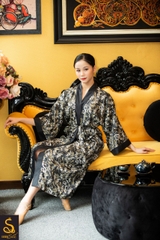 Kimono lụa hoạ tiết Logo Luxurysilk
