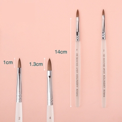 Cọ đắp hoa cán nhựa trong suốt Kolinsky 3D Size 4 (5/10/30/50 pcs/case)