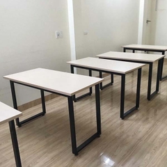 Bàn Làm Việc Chữ U Khung Sắt