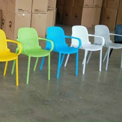 Ghế Cafe Ghế Nhựa Đúc Có Tay GT01