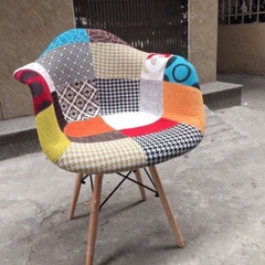 Ghế Eames Có Tay Bọc Vải Thổ Cẩm