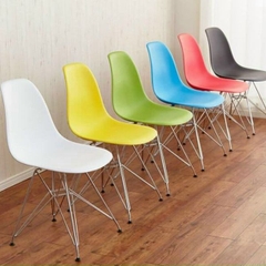Ghế Eames Nhựa Đúc Chân Sắt