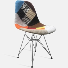 Ghế Eames Nhựa Đúc Thổ Cẩm Chân Sắt