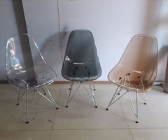 Ghế Eames Nhựa Đúc Trong Suốt Chân Sắt