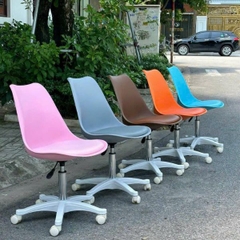 Ghế Văn Phòng Eames Nhựa Trong Suốt Chân Xoay Nhập Khẩu