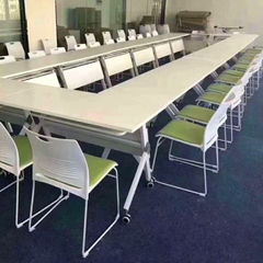 Ghế Văn Phòng Lưng Nhựa Đúc Mặt Nệm Chân Quỳ