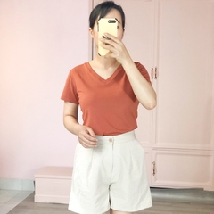 Áo phông nữ ELY trơn cổ tim ngắn tay dáng suông cotton basic đẹp trắng cao cấp, áo  thun nữ cổ V cộc tay đen ELY205
