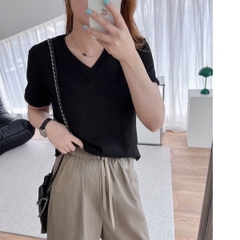 Áo phông nữ ELY trơn cổ tim ngắn tay dáng suông cotton basic đẹp trắng cao cấp, áo  thun nữ cổ V cộc tay đen ELY205