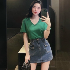 Áo phông nữ ELY trơn cổ tim ngắn tay dáng suông cotton basic đẹp trắng cao cấp, áo  thun nữ cổ V cộc tay đen ELY205