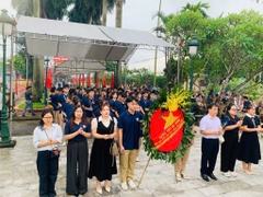 ĐỜI ĐỜI GHI NHỚ CÔNG ƠN CÁC ANH HÙNG LIỆT SĨ
