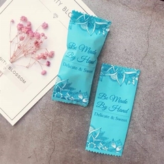 Túi kẹo xanh dương 4*9,5cm tập 200 Be made by hand