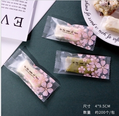 TK015 Túi kẹo hoa đào mẫu 1 (tập 200c) - 4x9cm