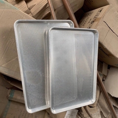 Khay nhôm lỗ 40*60*2.5cm độ dày 1mm