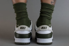 Nike Dunk Low "Oil Green"