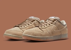 Nike SB Dunk Low “Parachute Beige”