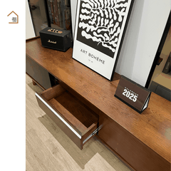 TENO, Kệ tivi thiết kế sang trọng, TTV_090, 180x40x50cm, Gỗ cao su phủ Veneer, Nội thất Nhà trên cao