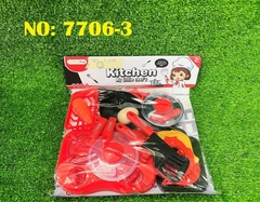 7706-3 TÚI BẾP GAS ĐÔI + 1 NỒI+ 1 CHẢO+ RỔI CÀ RỐT+ TRỨNG ỐP LA (PVC) KITCHEN ĐỎ 7706