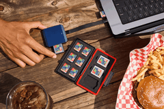 Thẻ nhớ CFexpress Type B SanDisk FIFA World Cup 2026 256GB PCIe upto 1700MB/s SDCFE-256G-GF4NN - Bảo hành 7 năm