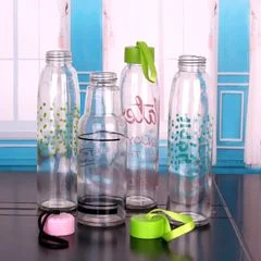 Chai nước nắp có dây xách
