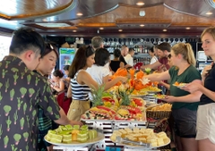 Dragon Bay Cruise | Ha Long Overnight Cruise 3 Days 2 Nights on Cruise