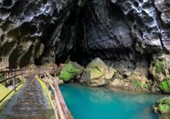 Quang Binh Day Tour: Discover Paradise Cave and Mooc Spring
