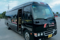 Hanoi to Ha Giang Bus | 13-Seater Limousine