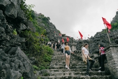 Ninh Binh 2 days 1 night | Hoa Lu – Tam Coc – Mua cave – Bai Dinh- Trang An