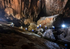 Quang Binh Day Tour: Discover Phong Nha Cave and Hava Valley