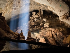 Quang Binh Day Tour: Discover Paradise Cave and Ozo Park