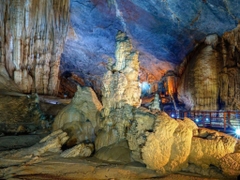 Quang Binh Day Tour: Discover Paradise Cave and Ozo Park