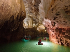 Quang Binh Day Tour: Discover Phong Nha Cave And Paradise Cave