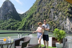 2 Days 1 Night Ha Long Bay - Lan Ha Bay Cruise Tour | La Casta Cruise 5 Star