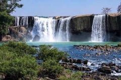 BAN GIOC WATERFALL - PAC BO - BA BE LAKE