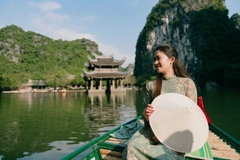 Hoa Lu Ancient Capital – Trang An – Mua Cave | Ninh Binh 1 day tour