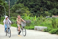 Cat Ba Combo 04: Round-trip Bus Hanoi Cat Ba+Lan Ha Bay Fullday tour