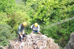 Half-Day Abseiling and Exploring Hang Vem Lake - Cat Ba