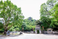 From Ninh Binh: Hoa Lu, Trang An & Mua Cave Small - Group Tour