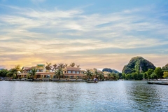 From Ninh Binh: Hoa Lu, Trang An & Mua Cave Small - Group Tour