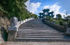 From Hoi An/ Da Nang: Marble Mountains – Monkey Mountain – Am Phu Cave – Da Nang By Night And Cruise