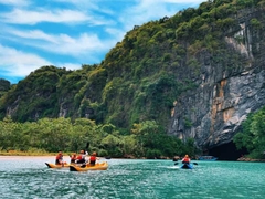 From Dong Hoi-Quang Binh: Paradise Cave & Dark Cave 1 Day Trip