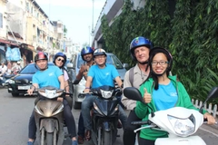 Ho Chi Minh’s NightLife Tour: Water Puppet Show & Dinner On Cruise